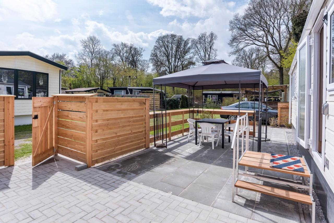 Chalet It Pompebled Met Zwembad Op Camping Villa Rijs ภายนอก รูปภาพ